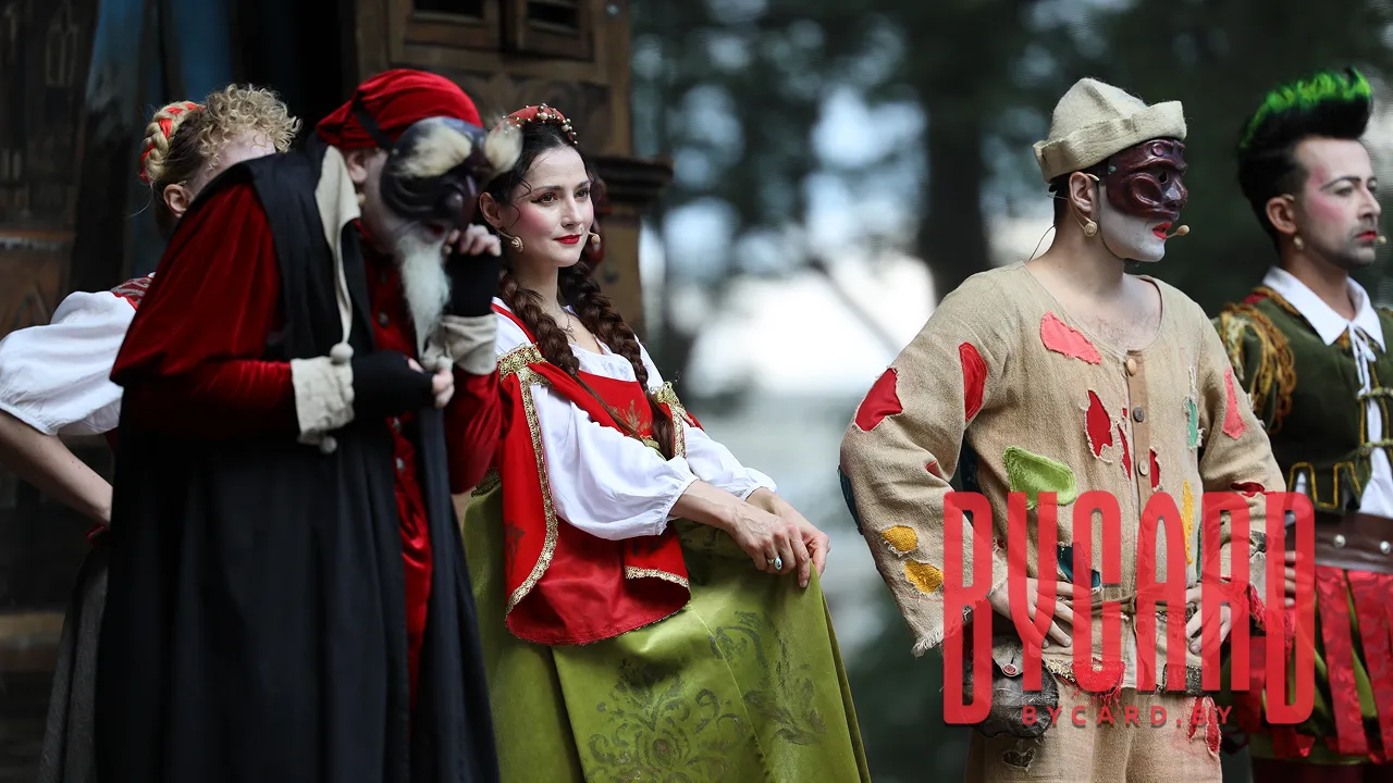 Viva commedia!